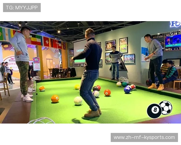 边界重塑足球装置的跨界艺术革命